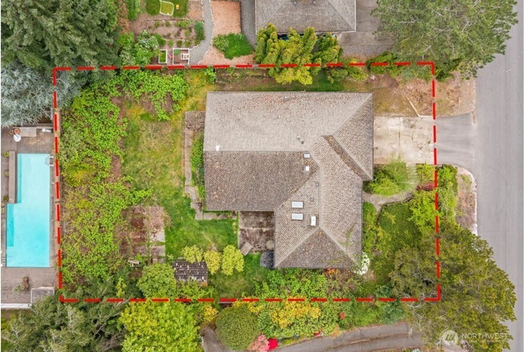 Photo of 3720 80th Avenue SE, Mercer Island, WA 98040 (MLS # 2514719)