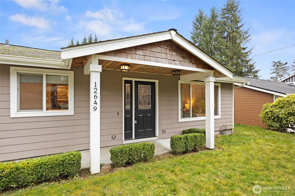 Photo of 12649 NE 104th Street, Kirkland, WA 98033 (MLS # 2503456)