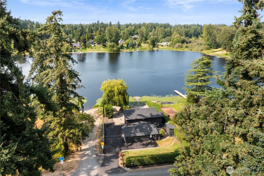 Photo of 4402 S 376th Street, Auburn, WA 98001 (MLS # 2412644)