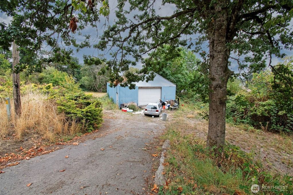 Photo of 406 Chehalis St, Kalama, WA 98625 (MLS # 2521075)