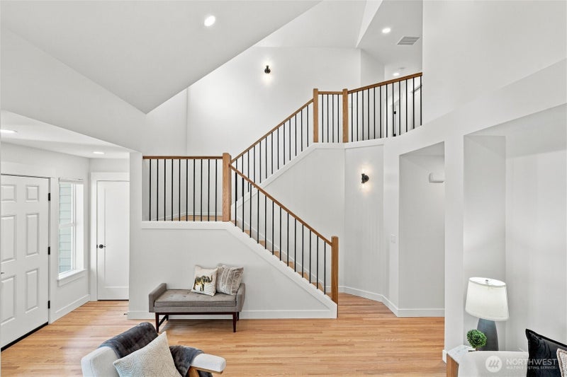 7649 NE 125th Street