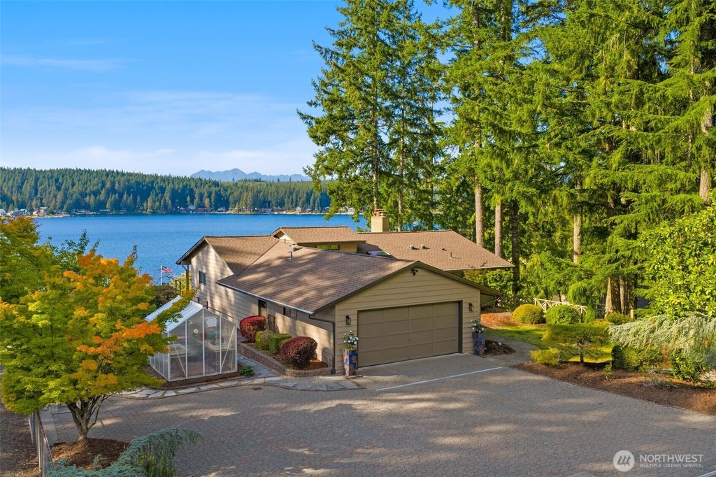 Photo of 721 E Mason Lake Drive E, Grapeview, WA 98546 (MLS # 2586517)