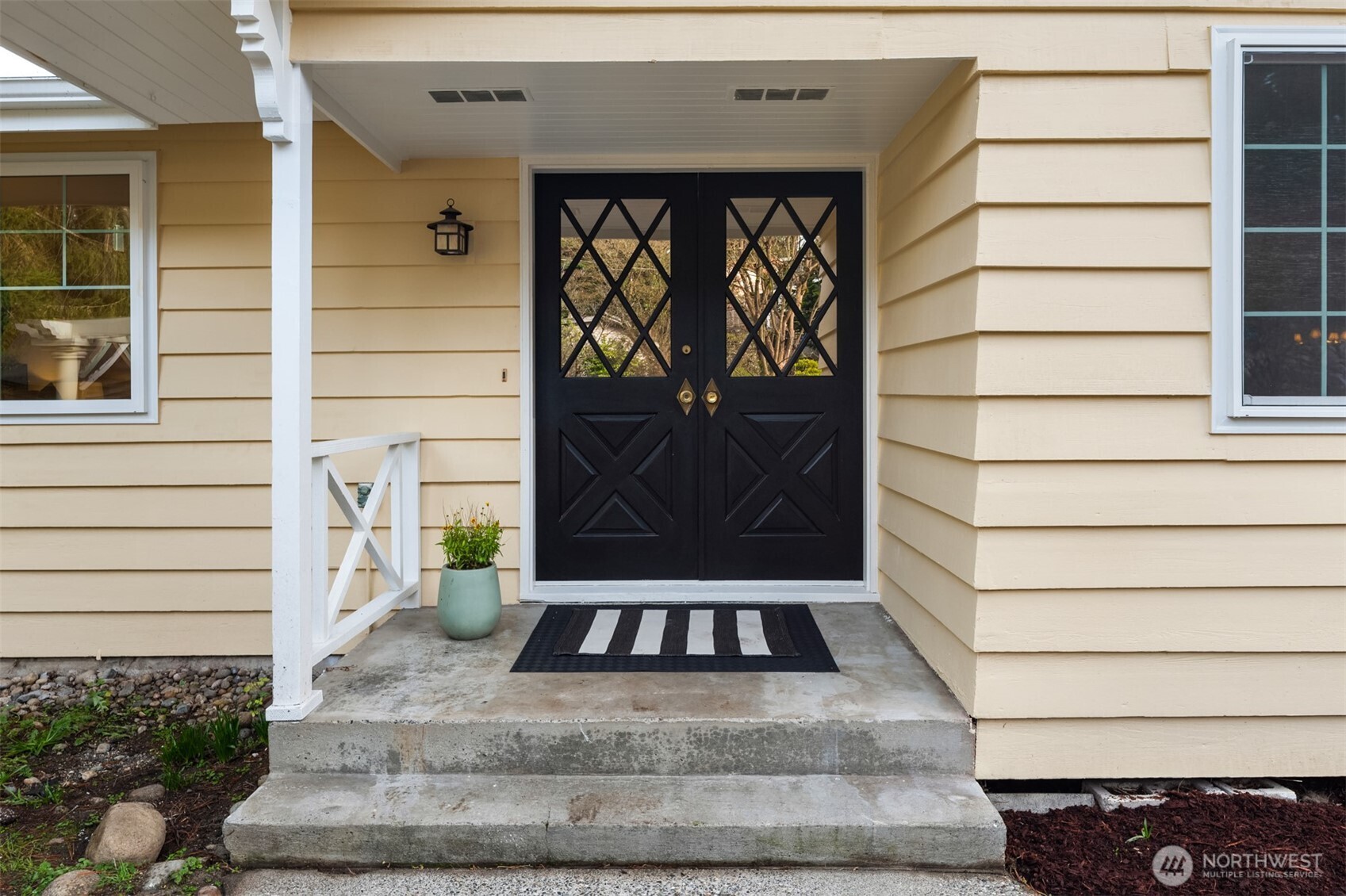 18428 16th Avenue NE