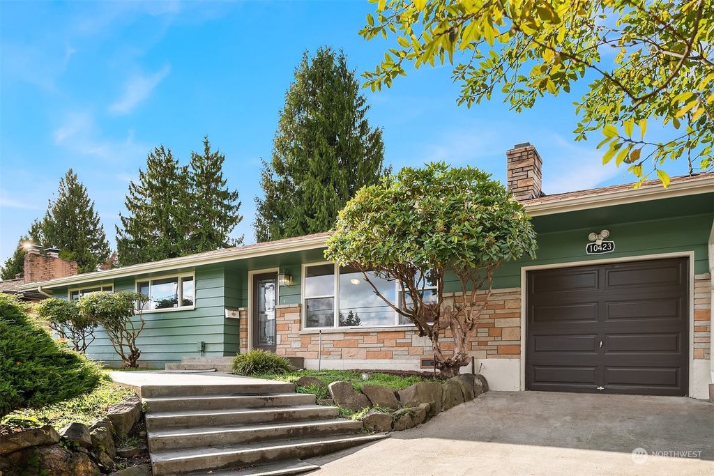 Photo of 10423 61st Avenue S, Seattle, WA 98178 (MLS # 2180016)