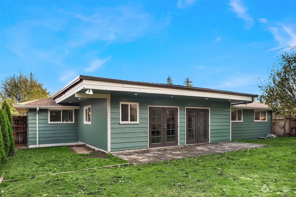 Photo of 10423 61st Avenue S, Seattle, WA 98178 (MLS # 2180016)