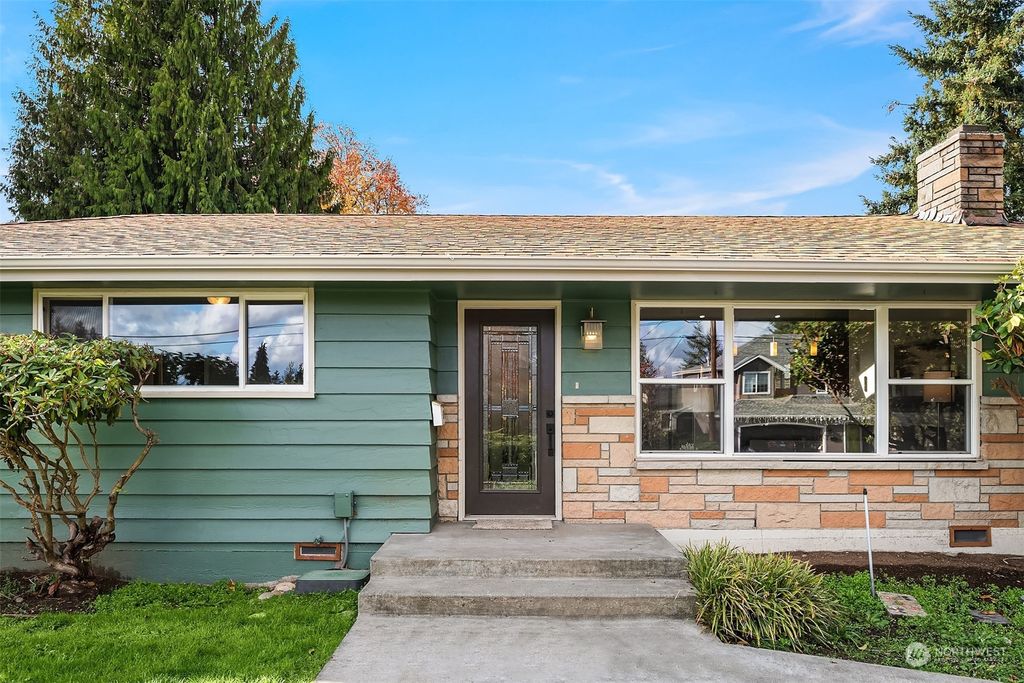 Photo of 10423 61st Avenue S, Seattle, WA 98178 (MLS # 2180016)