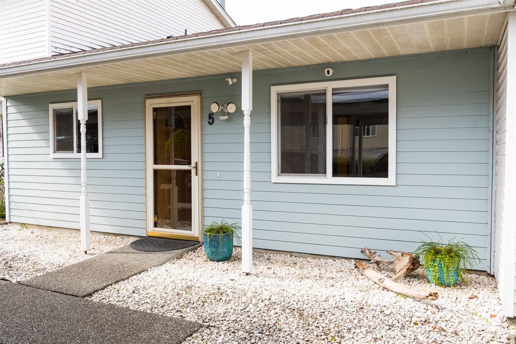 Photo of 4214 84th Avenue NE #5, Marysville, WA 98270 (MLS # 2311611)