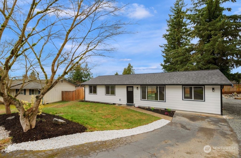 Photo of 10825 21st Place SE, Lake Stevens, WA 98258 (MLS # 2170695)