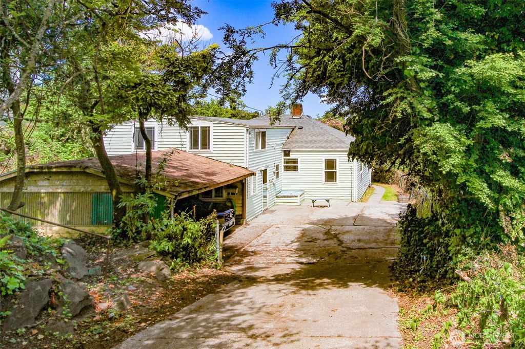 Photo of 2452 S 116th Street, Burien, WA 98168 (MLS # 2380121)