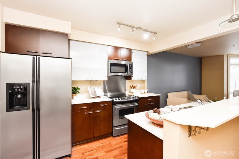 159 Denny Way 402