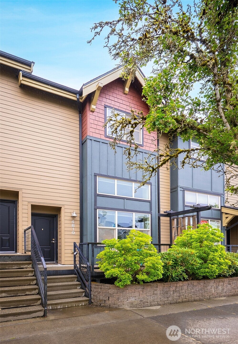 Photo of 4810 Pointes Drive, Mukilteo, WA 98275 (MLS # 2548529)
