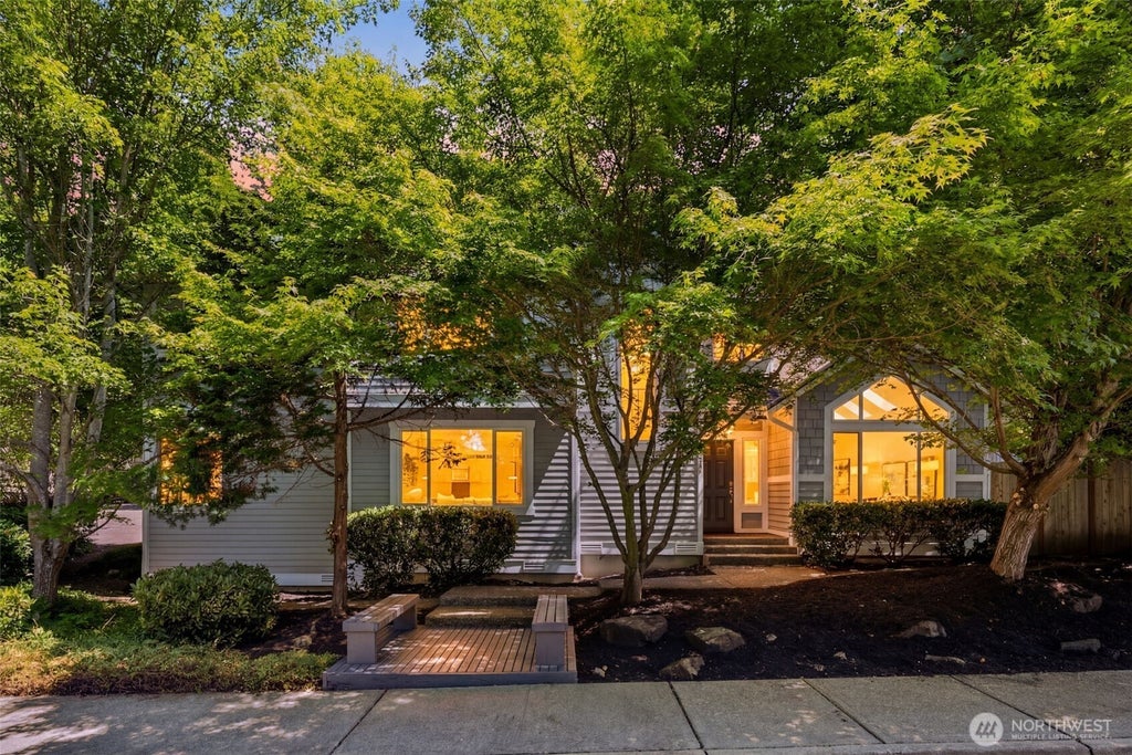Photo of 10521 NE 120th Street, Kirkland, WA 98034 (MLS # 2554651)