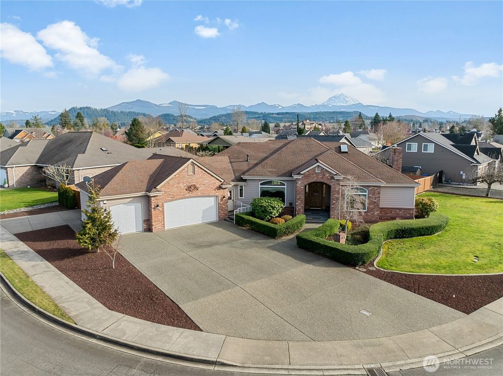 Photo of 454 Mountain Circle Drive, Buckley, WA 98321 (MLS # 2486338)
