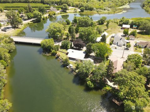 A home in Oroville