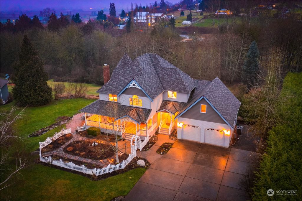 Photo of 13421 93rd Avenue SE, Snohomish, WA 98296 (MLS # 2030514)