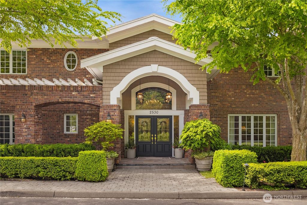 Photo of 2530 39th Avenue E, Seattle, WA 98112 (MLS # 2403588)