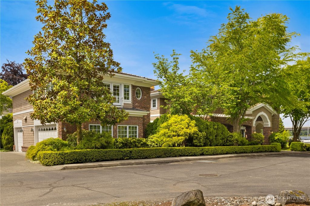 Photo of 2530 39th Avenue E, Seattle, WA 98112 (MLS # 2403588)