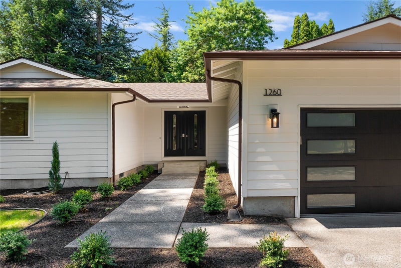 1260 Paradise Road
