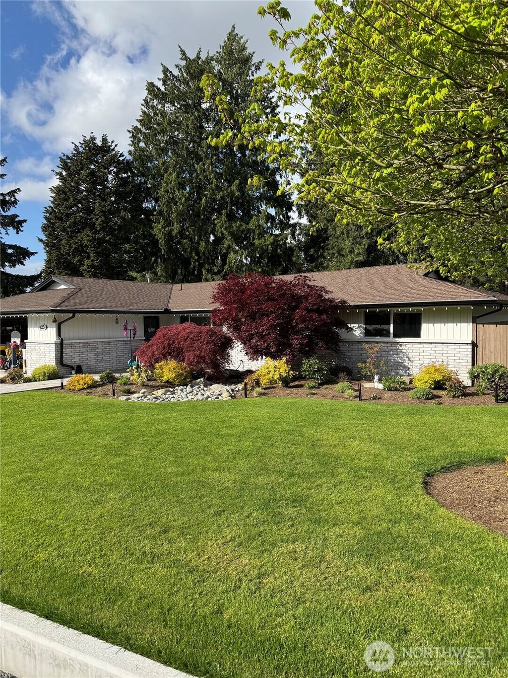 Photo of 13714 SE 144th Street, Renton, WA 98059 (MLS # 2490004)