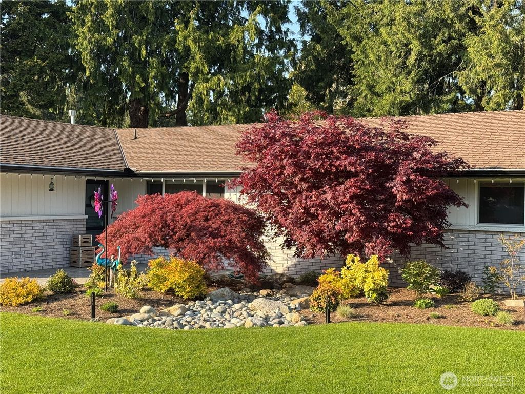Photo of 13714 SE 144th Street, Renton, WA 98059 (MLS # 2490004)