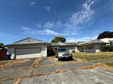 Photo of 307 S 11th Street, Mount Vernon, WA 98274 (MLS # 2449117) Photo of 307 S 11th Street, Mount Vernon, WA 98274 (MLS # 2449117)