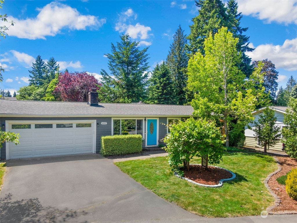 Photo of 16907 NE 106th Street, Redmond, WA 98052 (MLS # 2078005)