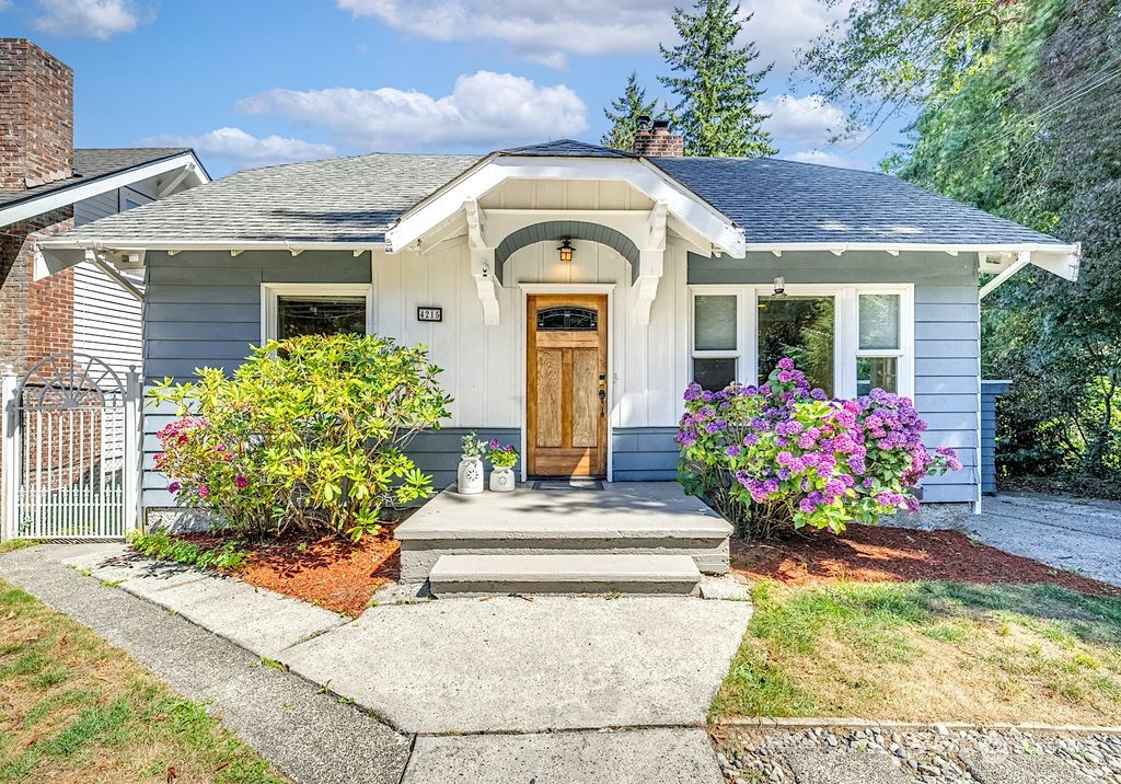 Photo of 4215 Federal Avenue, Everett, WA 98203 (MLS # 2150099)
