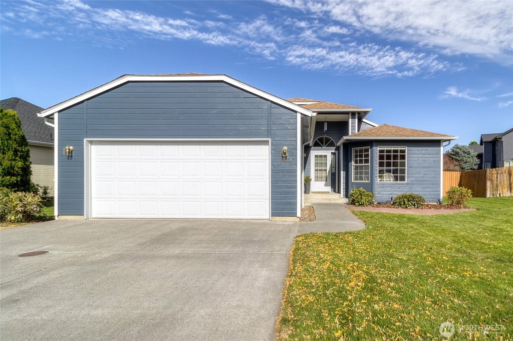 Photo of 849 SE Marine Drive, College Place, WA 99324 (MLS # 2581543)