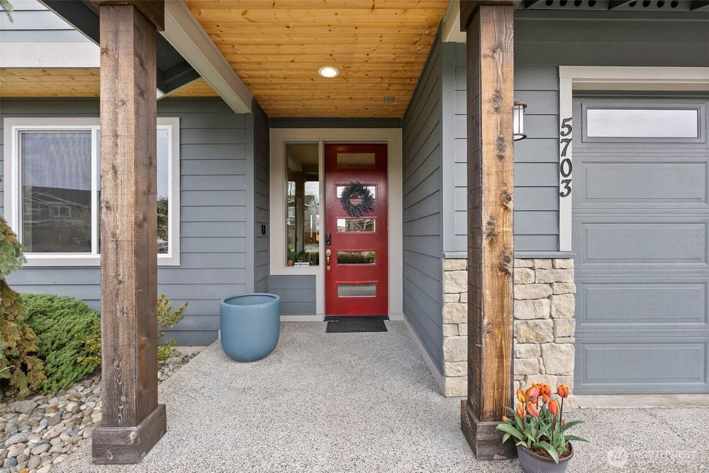 Photo of 5703 146th Street Ct E, Puyallup, WA 98375 (MLS # 2501054)