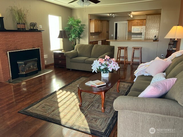 613 N Jeffries Street