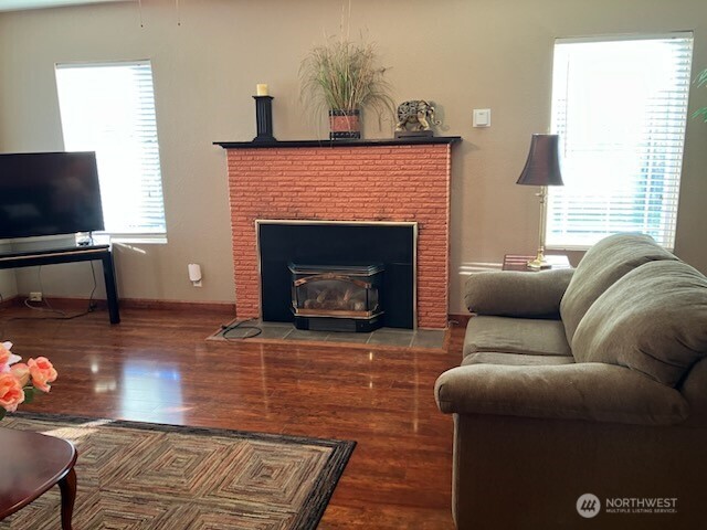 613 N Jeffries Street