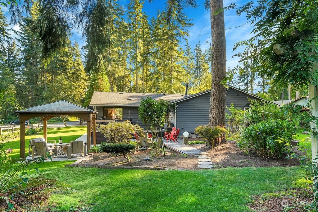 Photo of 10321 210th Street SE, Snohomish, WA 98296 (MLS # 2299995)
