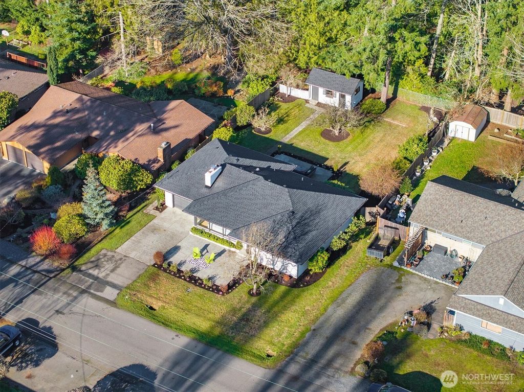 Photo of 8611 Holly Lane, Edmonds, WA 98026 (MLS # 2469935)