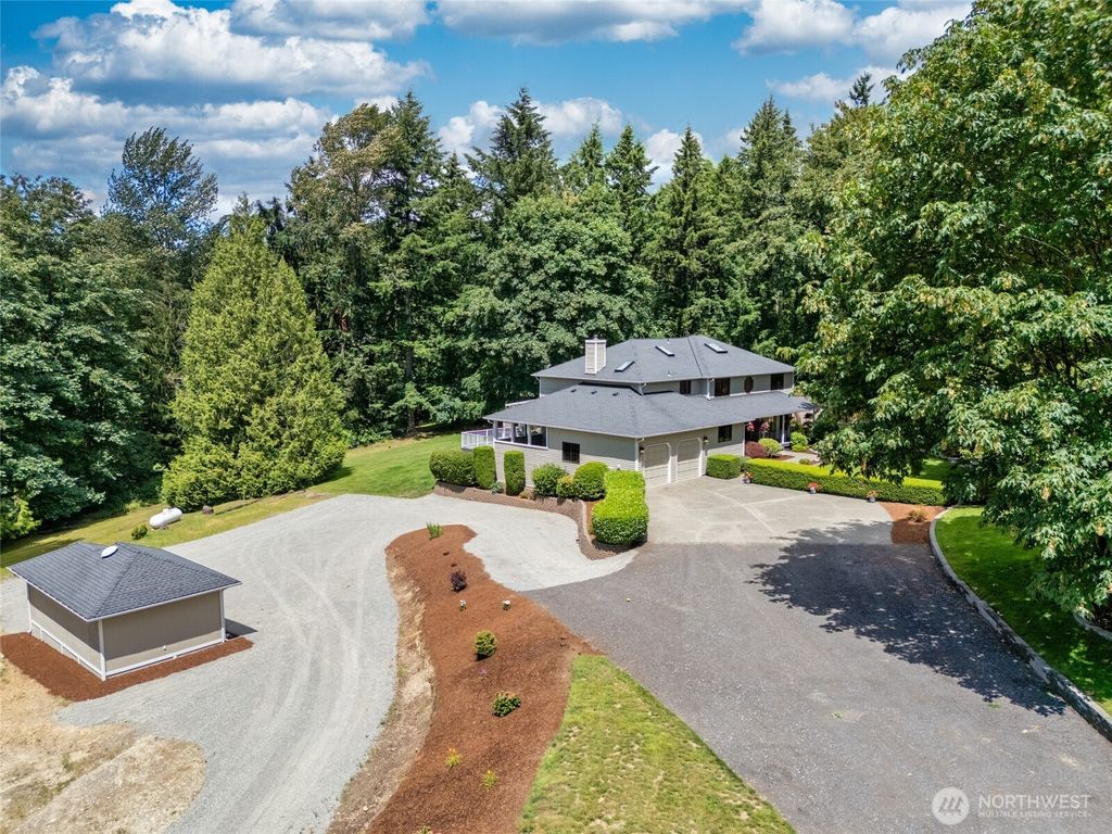 Photo of 20942 SE 159th Street, Renton, WA 98059 (MLS # 2347024)