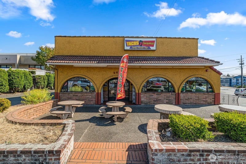 2630 S 38th Street