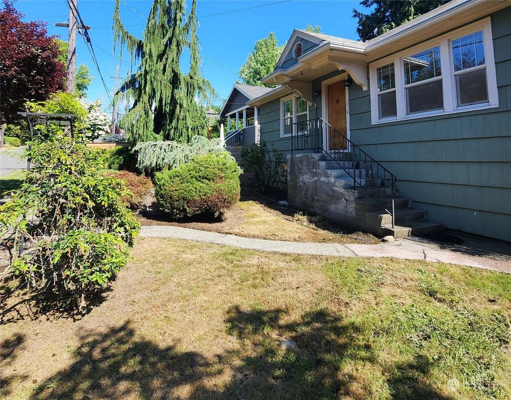Photo of 3911 SW Webster Street, Seattle, WA 98136 (MLS # 2159264)