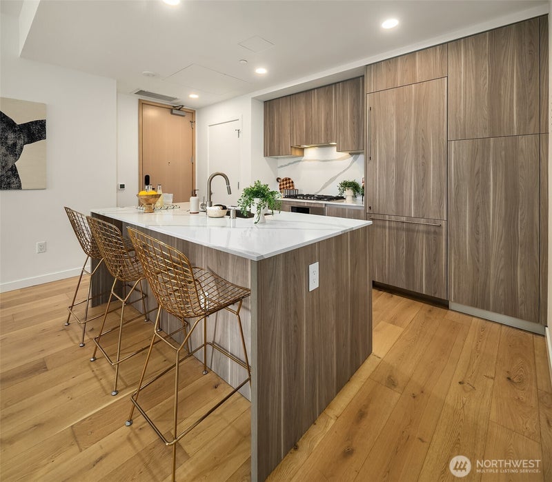 10232 NE 10th Street 708