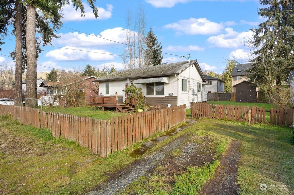 Photo of 12224 49th Avenue S, Tukwila, WA 98178 (MLS # 2330698)