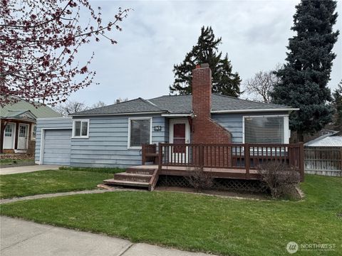 Photo of 606 N Sprague Street, Ellensburg, WA 98926 (MLS # 2500338)