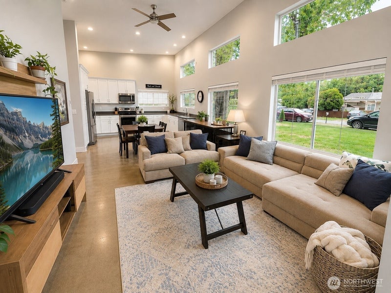 4546 Decatur Drive