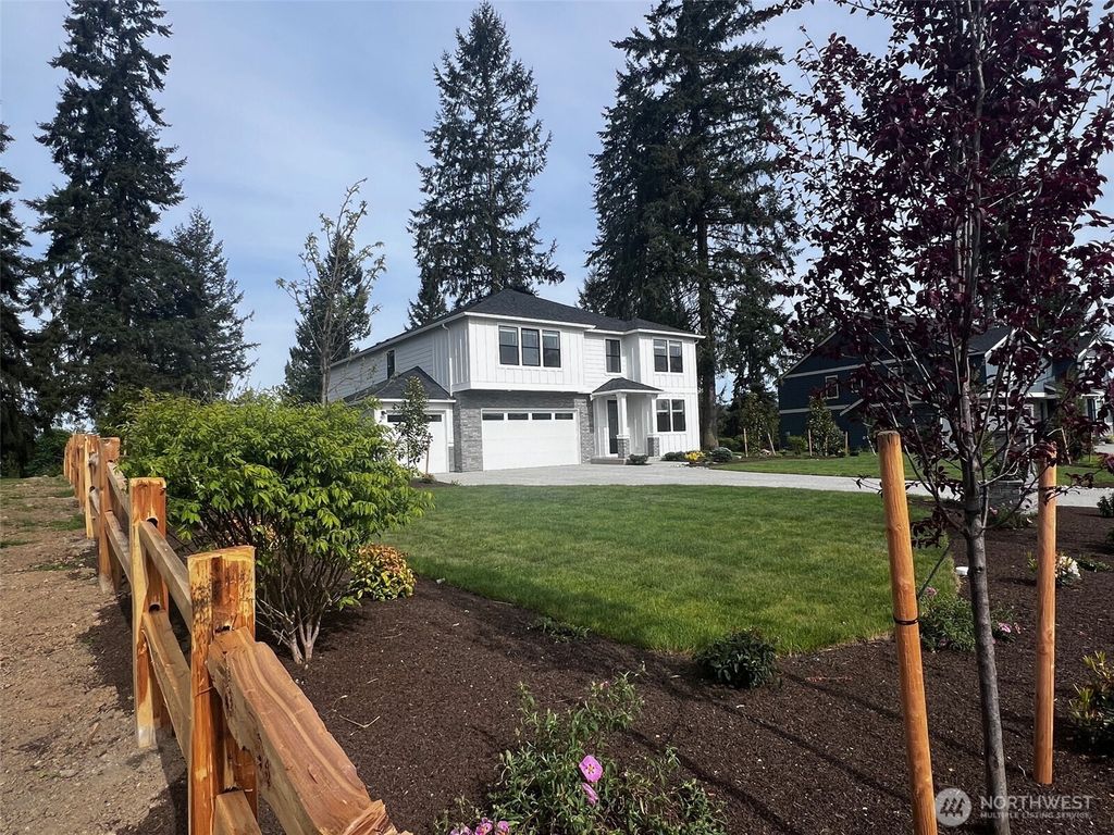 Photo of 13811 102nd Drive SE #21, Snohomish, WA 98296 (MLS # 2326516)