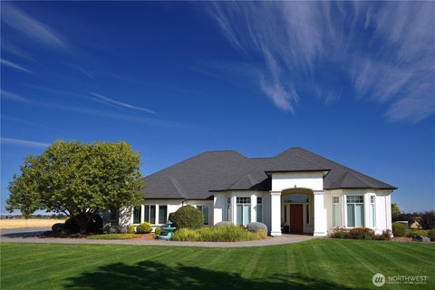 Photo of 182 Fountain Hills Hls, Walla Walla, WA 99362 (MLS # 2581025)