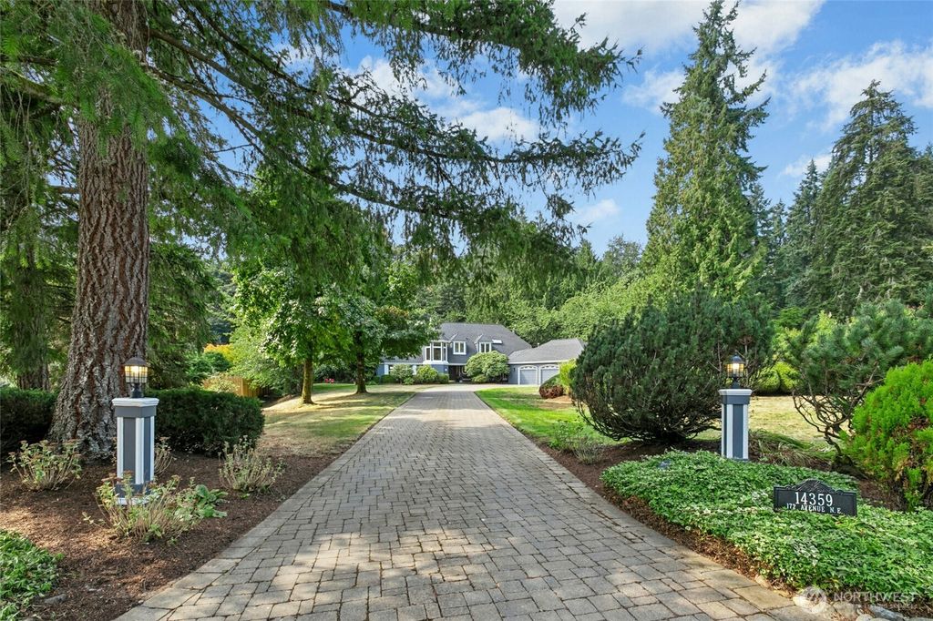 Photo of 14359 172nd Avenue NE, Redmond, WA 98052 (MLS # 2422777)