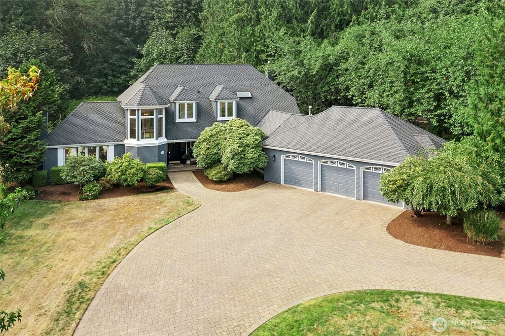 Photo of 14359 172nd Avenue NE, Redmond, WA 98052 (MLS # 2422777)