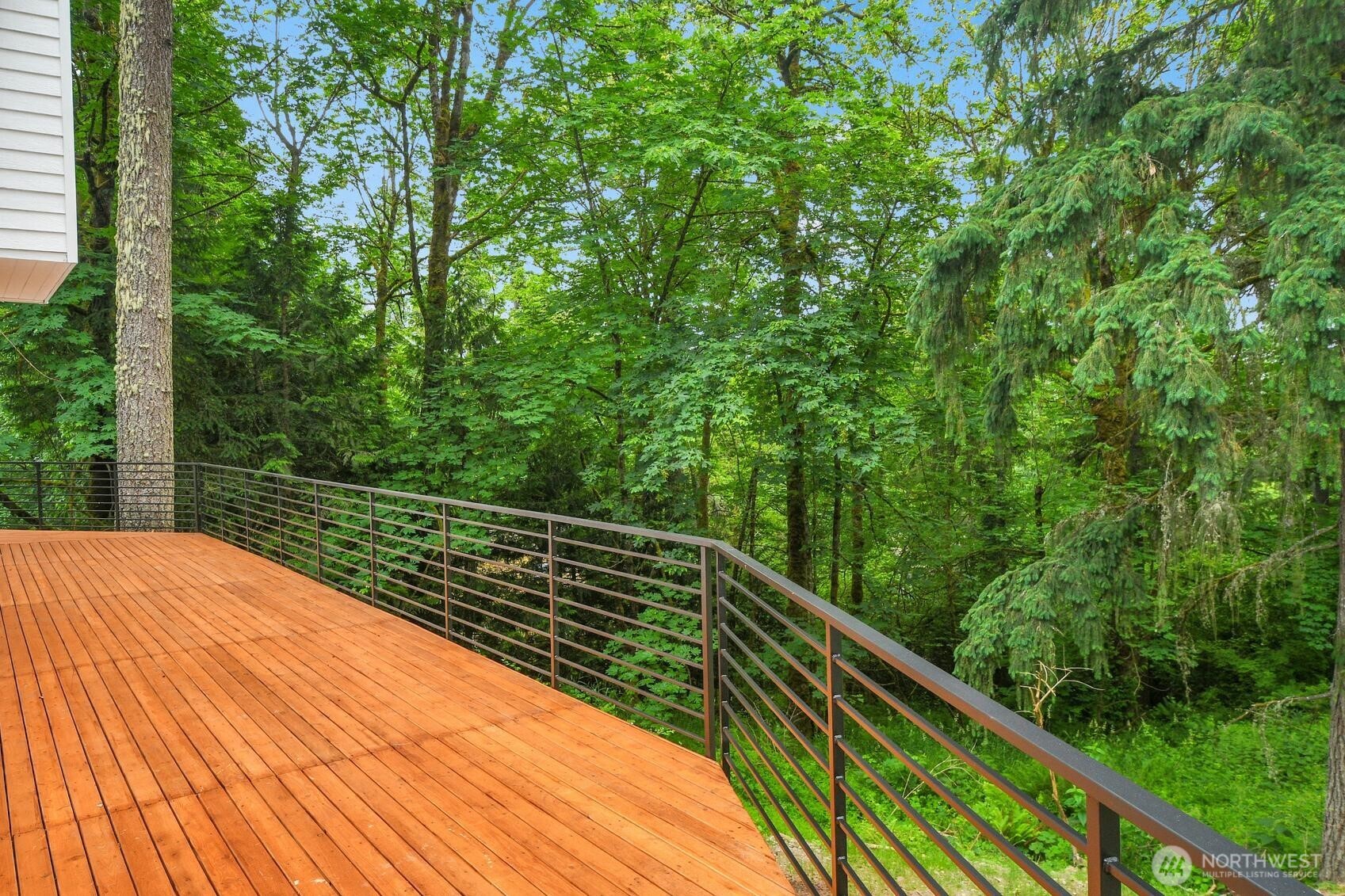 25043 SE Mirrormont Boulevard