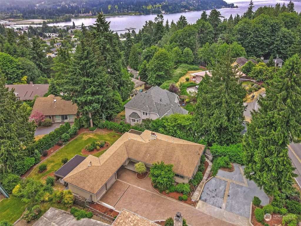 Photo of 18504 53rd Avenue NE, Lake Forest Park, WA 98155 (MLS # 2127237)