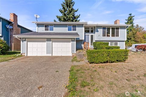 Photo of 3732 S 254th Place, Kent, WA 98032 (MLS # 2377706)