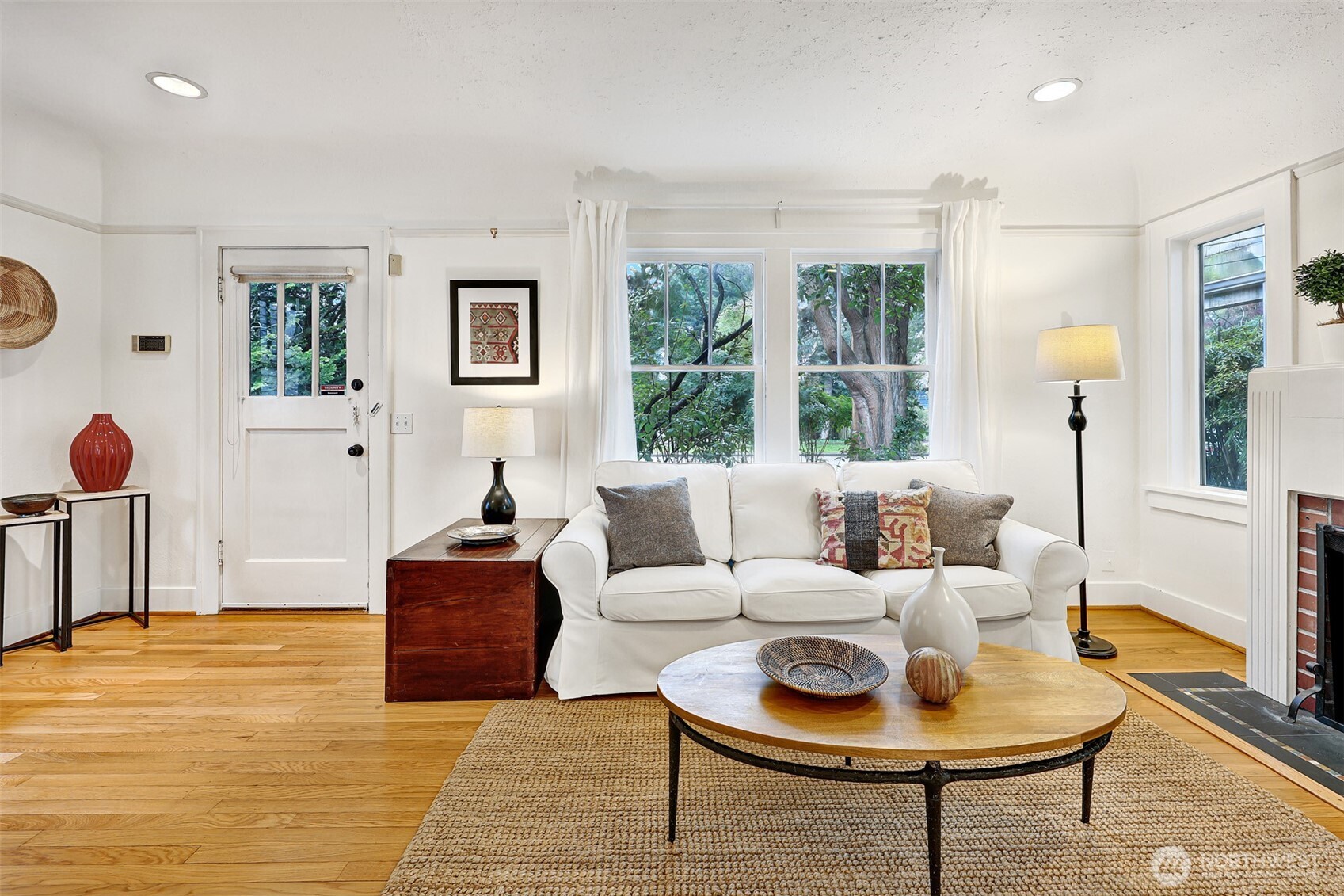 7049 Ravenna Avenue NE B