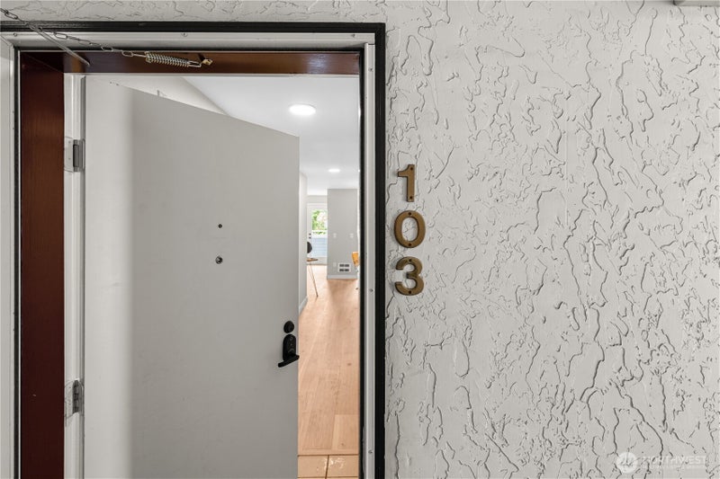 3435 California Avenue SW 103