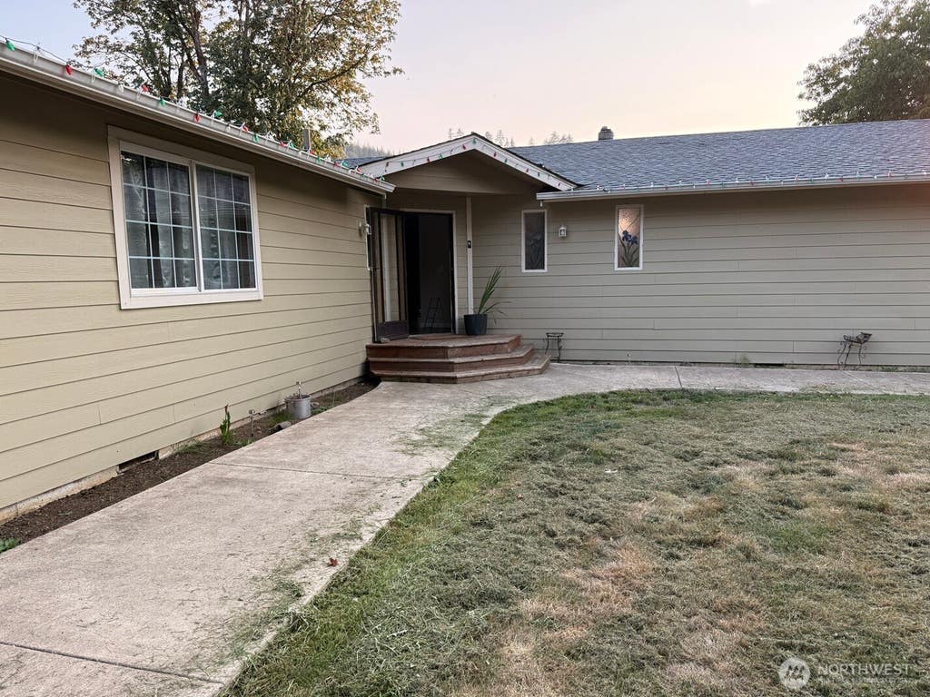 Photo of 45 Eagle Lane, Montesano, WA 98563 (MLS # 2575113)
